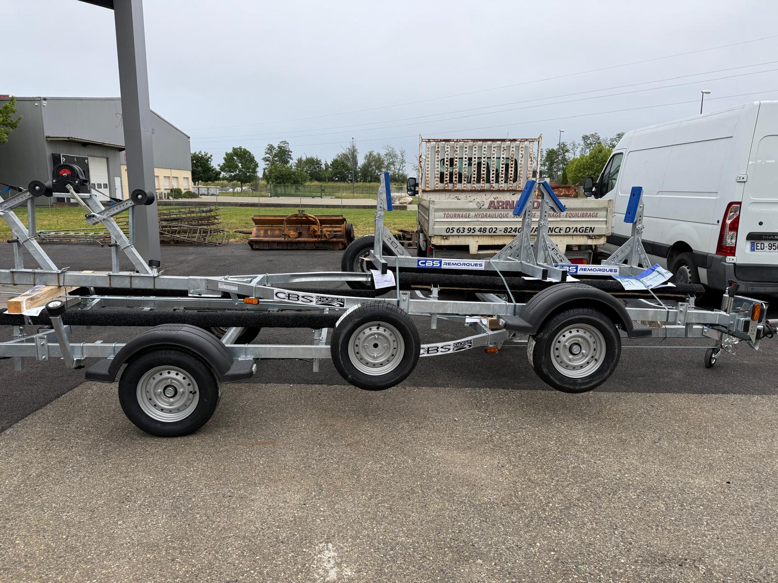 Bass boat aluminium sur remorque CBS